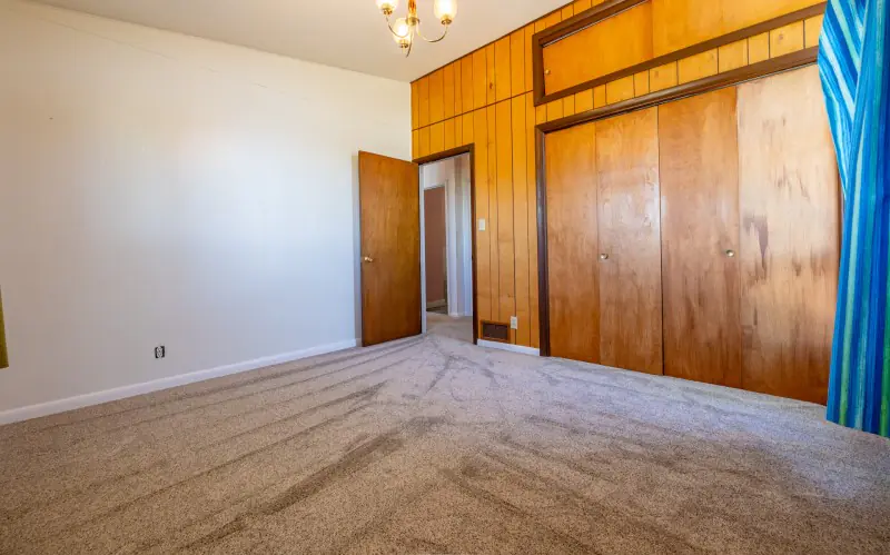 LOVELL WYOMING HOME ON TWO LOTS #16