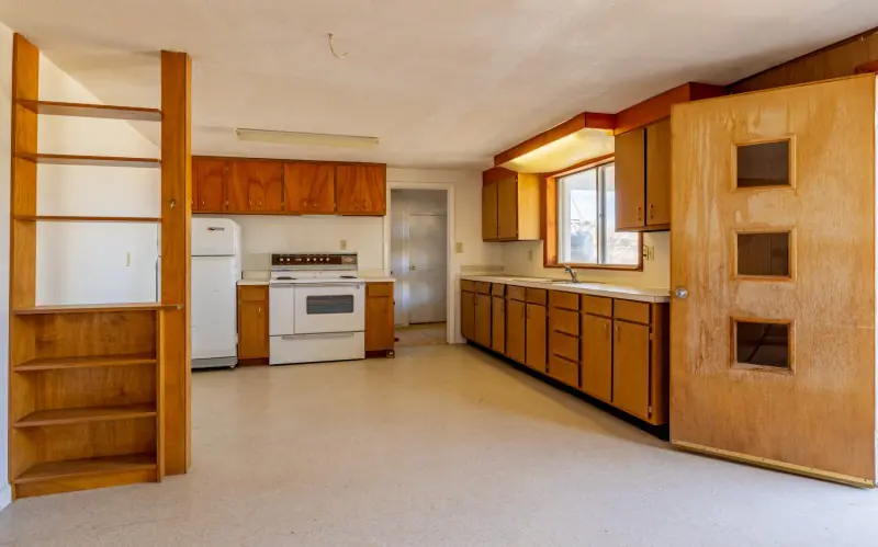 LOVELL WYOMING HOME ON TWO LOTS #24