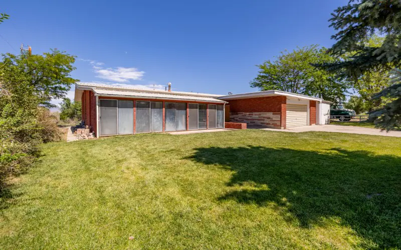 LOVELL WYOMING HOME ON TWO LOTS #35