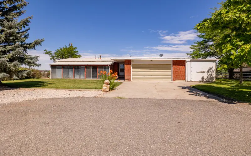 LOVELL WYOMING HOME ON TWO LOTS #37