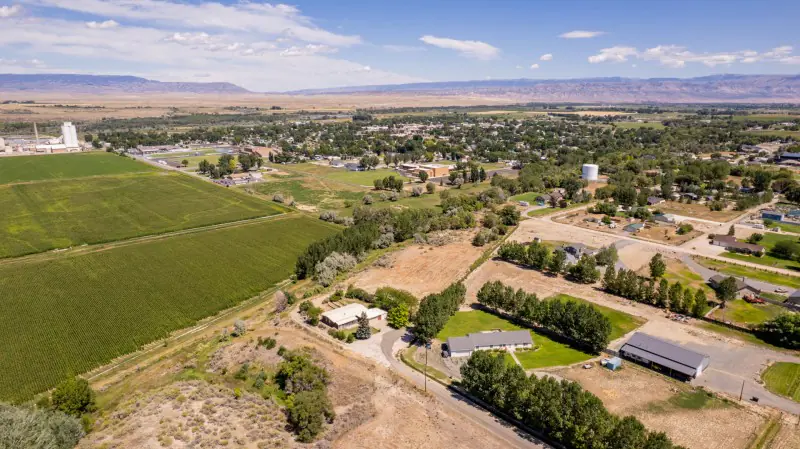 LOVELL WYOMING HOME ON TWO LOTS #46