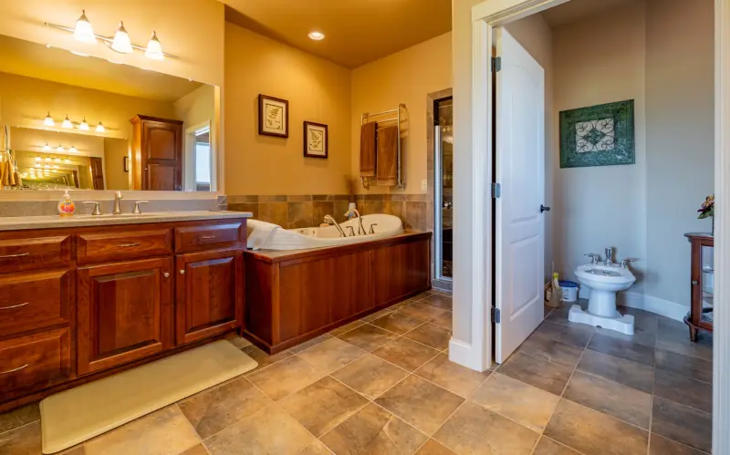 WYOMING HOBBY FARM BASIN WYOMING #25