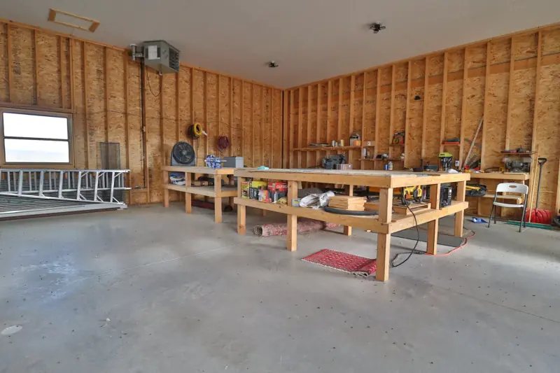 MOUNTAIN VIEW HOME ON 35 ACRES | CLARK, WY #20