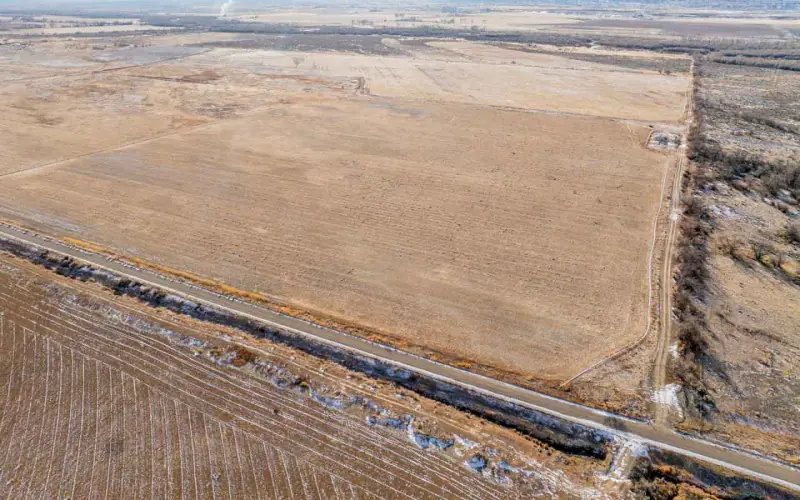 GREYBULL RIVER FARM #24