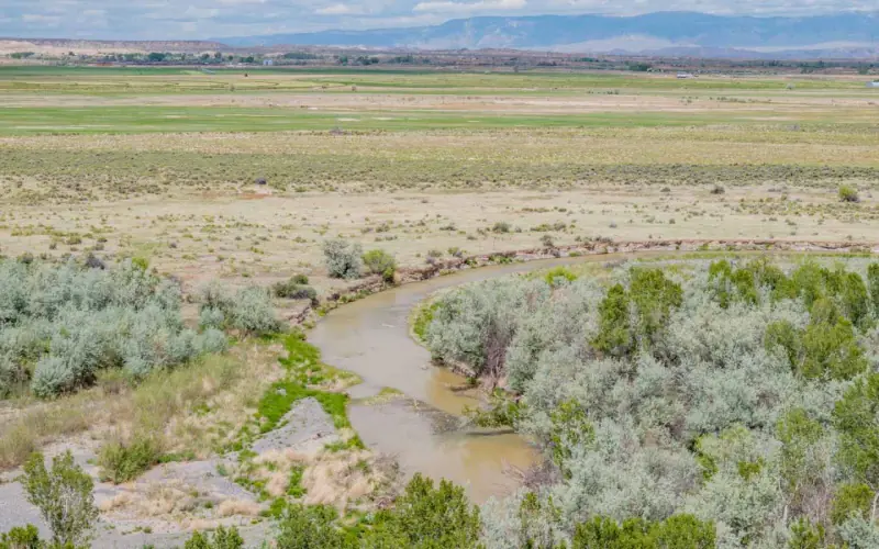 GREYBULL RIVER FARM #28