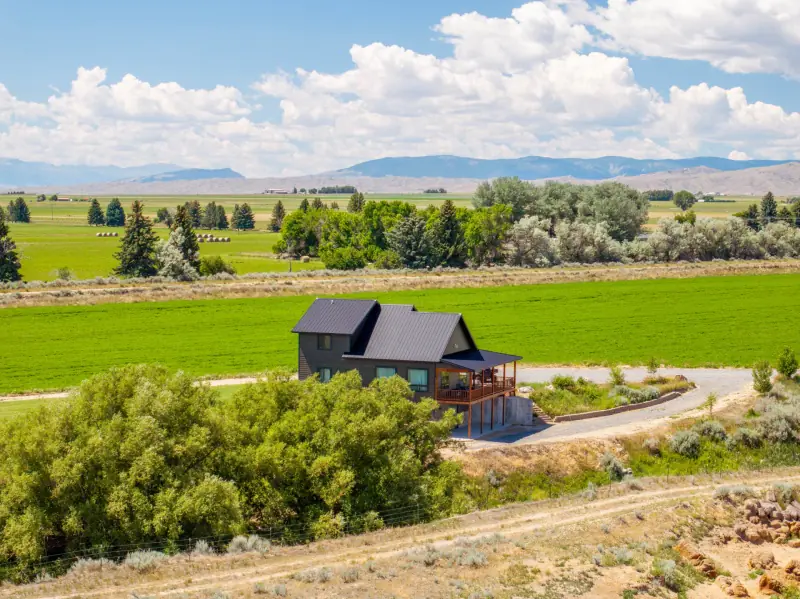 CREEKSIDE HOME POWELL WYOMING #40