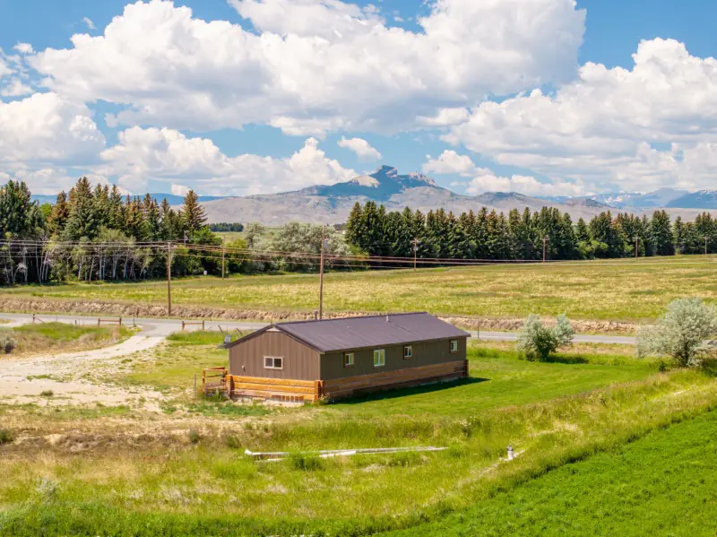 CREEKSIDE HOME POWELL WYOMING #50