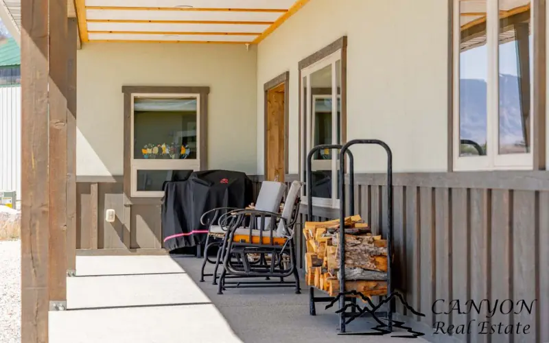 CLARK WYOMING HOME WITH CREEK FRONTAGE #4