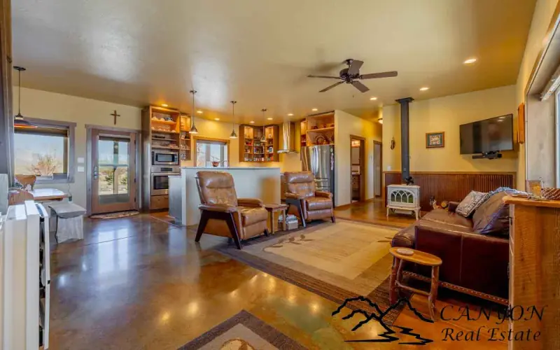 CLARK WYOMING HOME WITH CREEK FRONTAGE #5