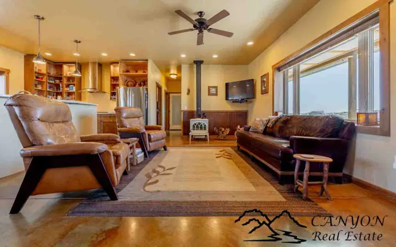CLARK WYOMING HOME WITH CREEK FRONTAGE #7