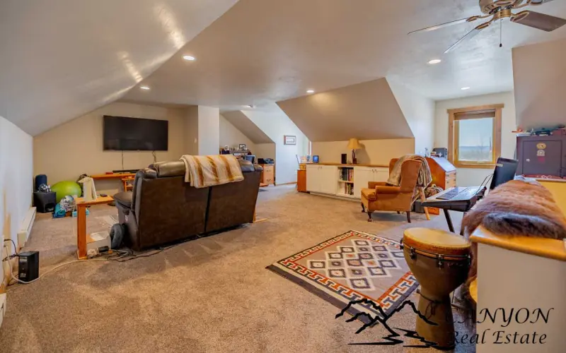 CLARK WYOMING HOME WITH CREEK FRONTAGE #32
