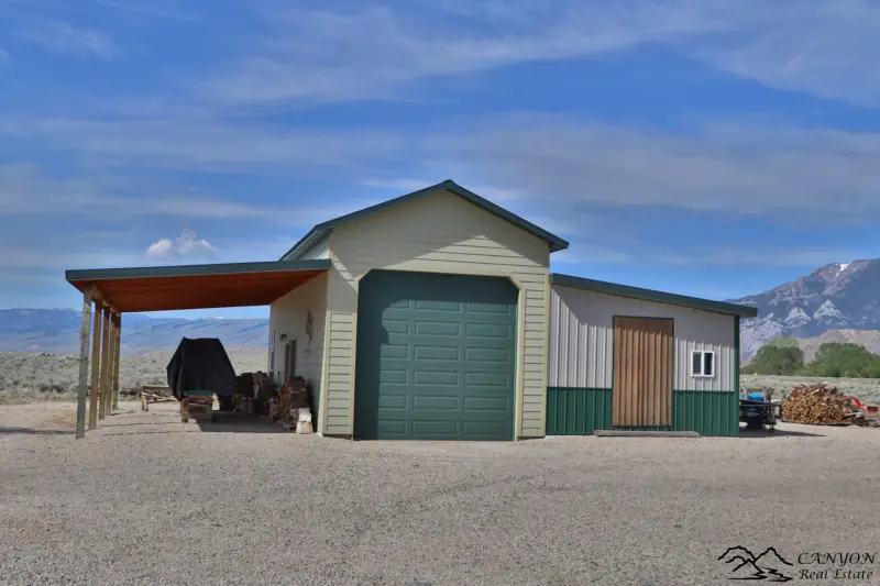 CLARK WYOMING HOME WITH CREEK FRONTAGE #47