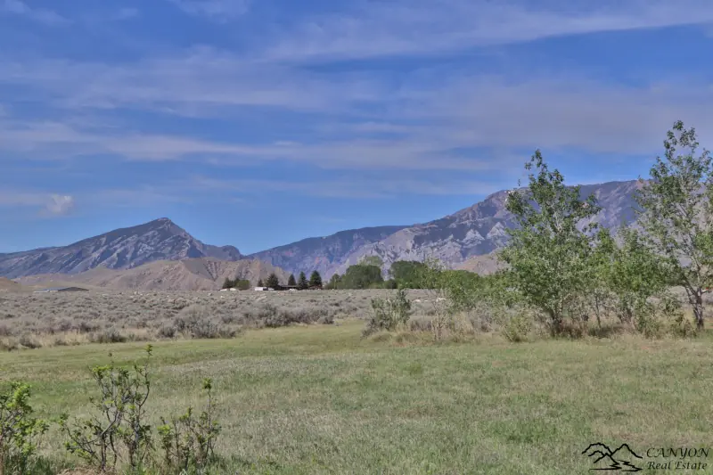 CLARK WYOMING HOME WITH CREEK FRONTAGE #61