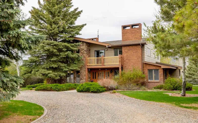 CODY WYOMING HOME ON 26 ACRES #3
