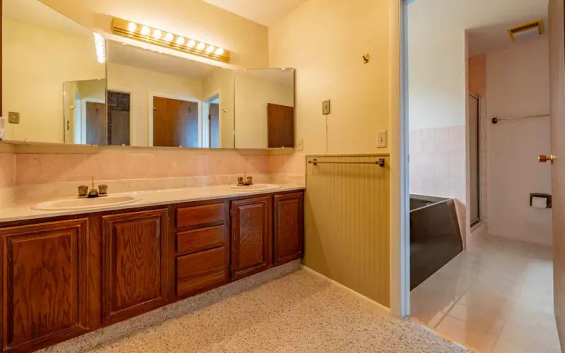CODY WYOMING HOME ON 26 ACRES #56
