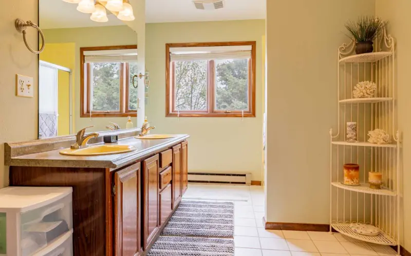 CODY WYOMING HOME ON 26 ACRES #58