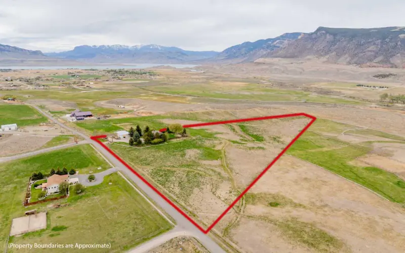 CODY WYOMING HOME ON 26 ACRES #85
