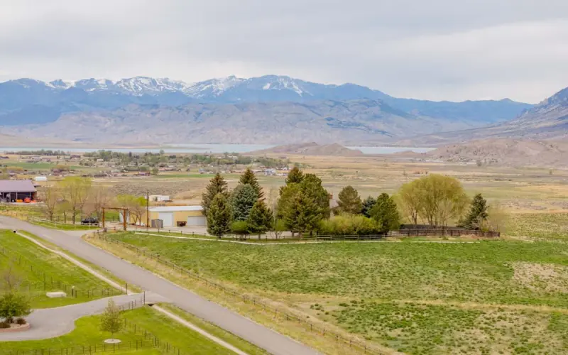 CODY WYOMING HOME ON 26 ACRES #91