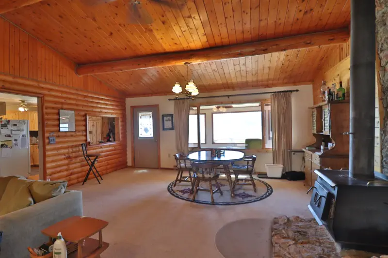 CODY WYOMING LOG HOME NEXT TO BLM #3