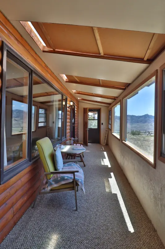 CODY WYOMING LOG HOME NEXT TO BLM #21