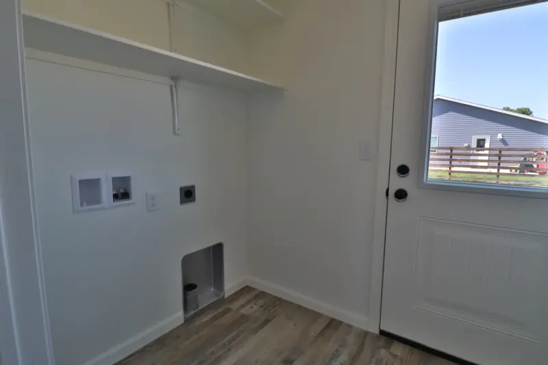 NEW POWELL WYOMING HOME #11