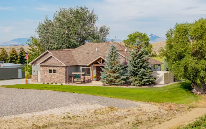 MULTI FAMILY COUNTRY ESTATE POWELL WYOMING #3