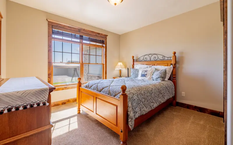 MULTI FAMILY COUNTRY ESTATE POWELL WYOMING #29