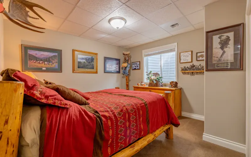 MULTI FAMILY COUNTRY ESTATE POWELL WYOMING #36