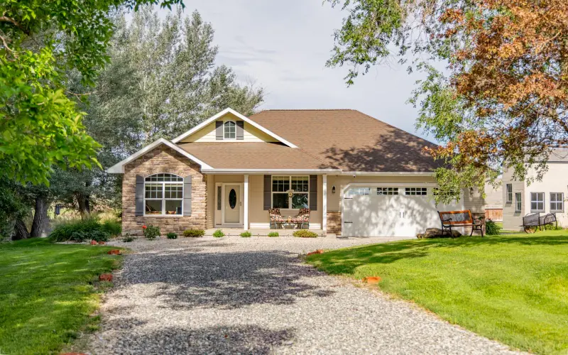 MULTI FAMILY COUNTRY ESTATE POWELL WYOMING #50