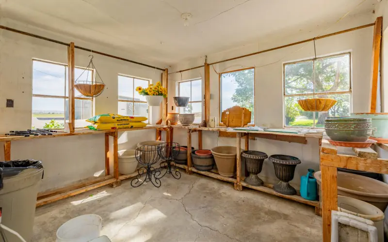 MULTI FAMILY COUNTRY ESTATE POWELL WYOMING #85