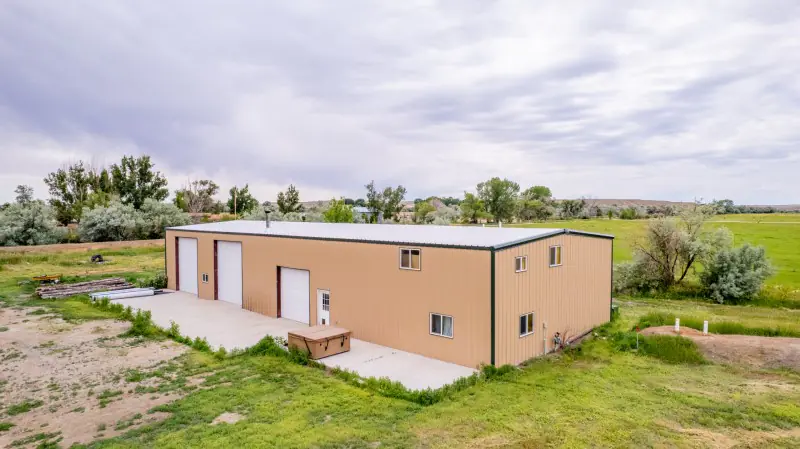 SHOP HOUSE ON 10 ACRES GREYBULL WYOMING #2