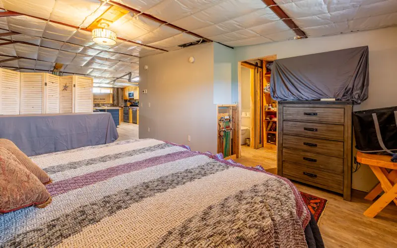 SHOP HOUSE ON 10 ACRES GREYBULL WYOMING #10