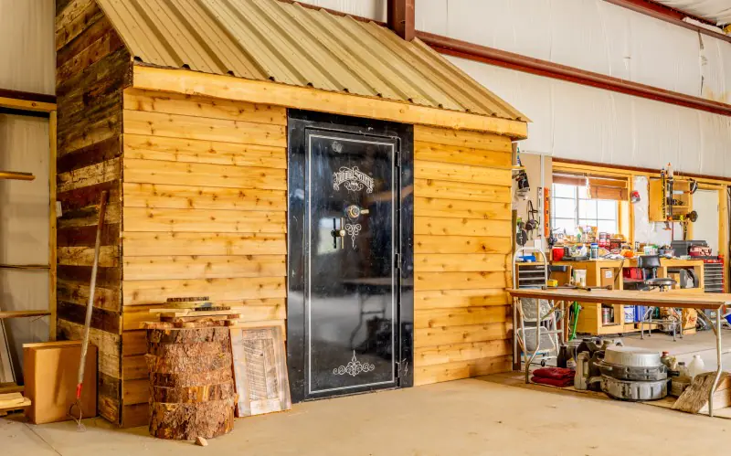 SHOP HOUSE ON 10 ACRES GREYBULL WYOMING #21