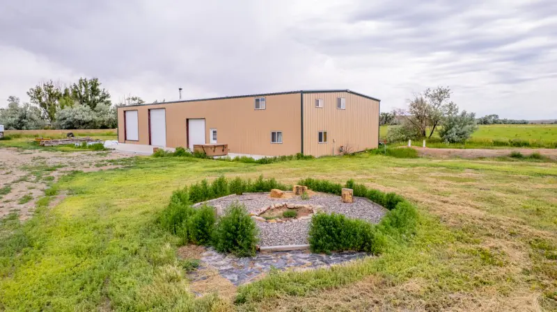 SHOP HOUSE ON 10 ACRES GREYBULL WYOMING #24