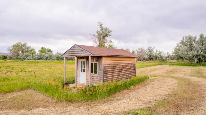 SHOP HOUSE ON 10 ACRES GREYBULL WYOMING #35