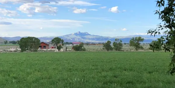 WY MT 45 Ranch #3