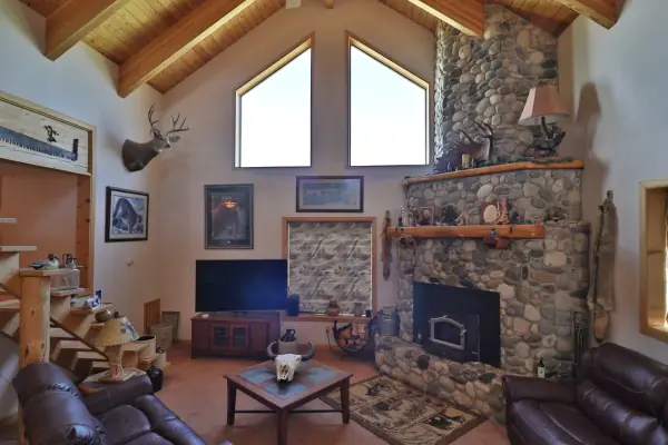 GREYBULL WYOMING LOG SIDED HOME ON 40 ACRES #5
