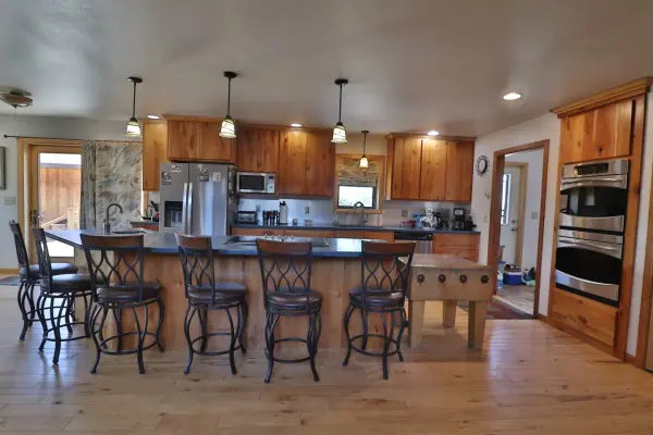 GREYBULL WYOMING LOG SIDED HOME ON 40 ACRES #10