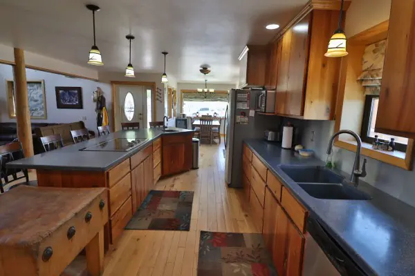 GREYBULL WYOMING LOG SIDED HOME ON 40 ACRES #14