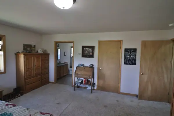 GREYBULL WYOMING LOG SIDED HOME ON 40 ACRES #19
