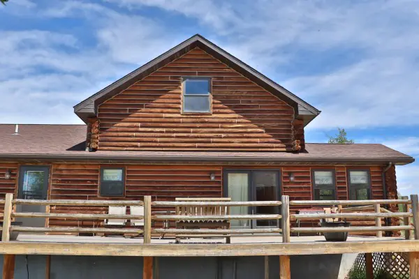 GREYBULL WYOMING LOG SIDED HOME ON 40 ACRES #43