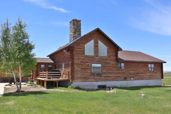 GREYBULL WYOMING LOG SIDED HOME ON 40 ACRES #46