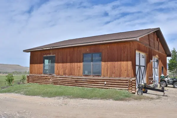 GREYBULL WYOMING LOG SIDED HOME ON 40 ACRES #49