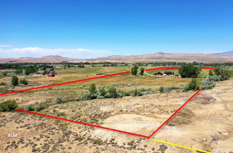 GREYBULL WYOMING LOG SIDED HOME ON 40 ACRES #96