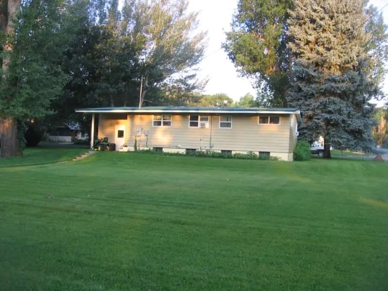 BASIN WYOMING HOME ON CORNER LOT #17