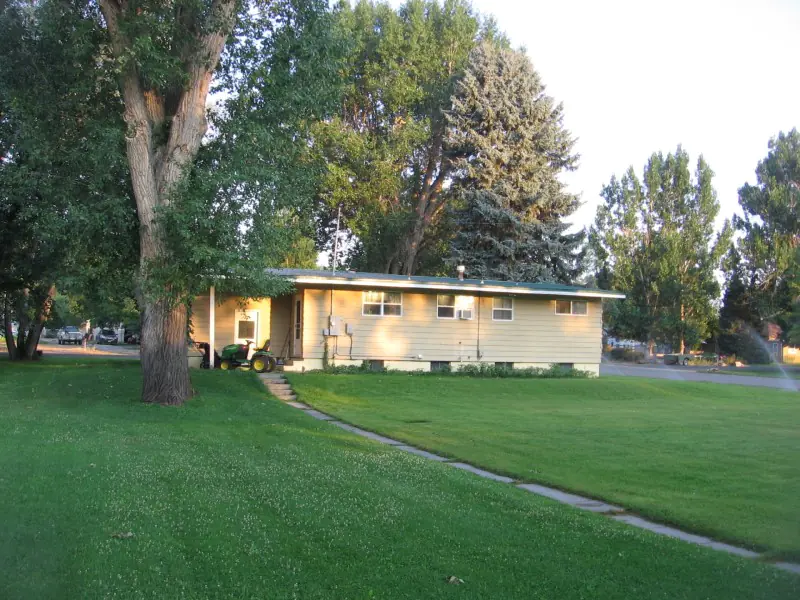 BASIN WYOMING HOME ON CORNER LOT #19