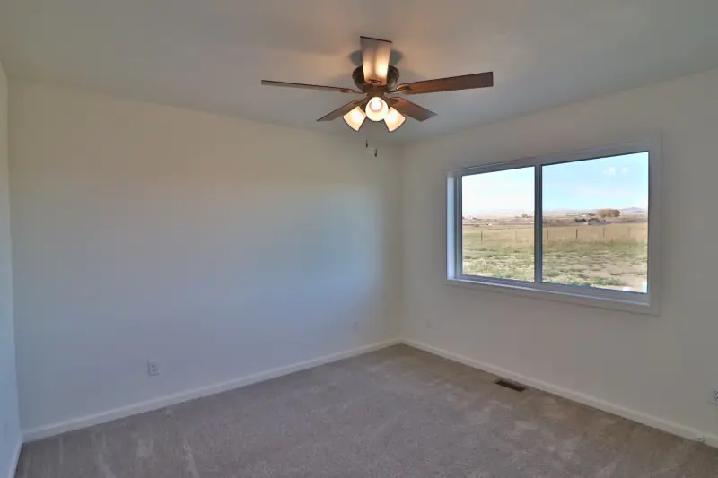 NEW CONSTRUCTION ON 5 ACRES POWELL WYOMING #16
