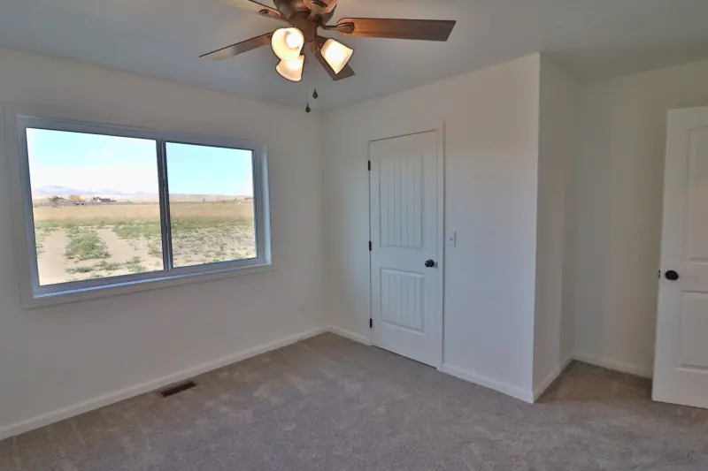 NEW CONSTRUCTION ON 5 ACRES POWELL WYOMING #17