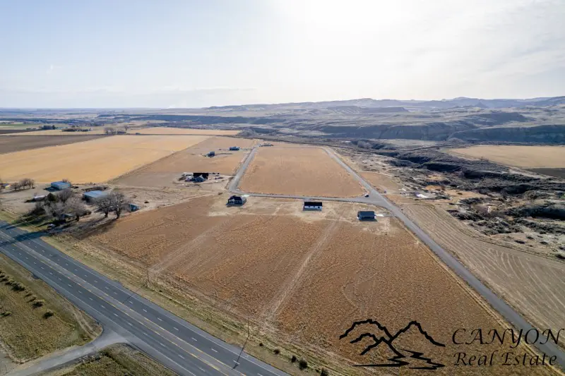 NEW CONSTRUCTION ON 5 ACRES POWELL WYOMING #34