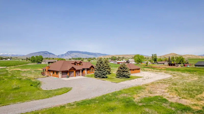 CODY WYOMING HOME ON 6 ACRES FOR SALE #1